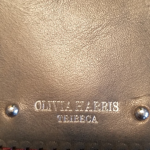 Olivia Harris Clutch/ IPad case carrier - Picture 2 of 6